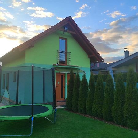 Green Cottage Bešeňová Exteriör bild